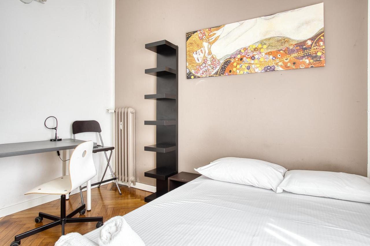 Mauri Galleria Vibrant Apt Near The Duomo - Milan — Photos 1